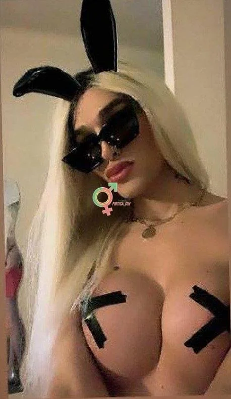 Anaconda - Acompanhante trans em destaque em Braga